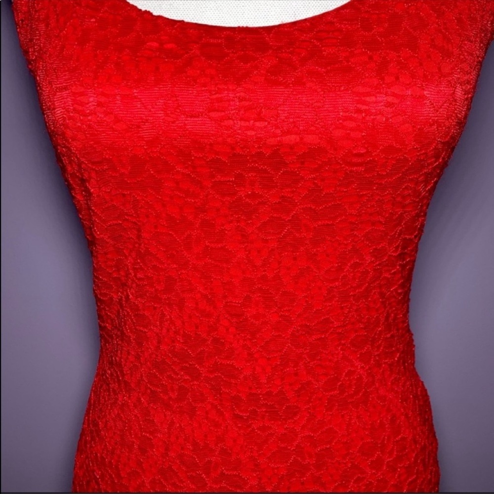 SEE NEW LISTING  NEW Ambiance Apparel Lacy Red Dress - Picture 4 of 5